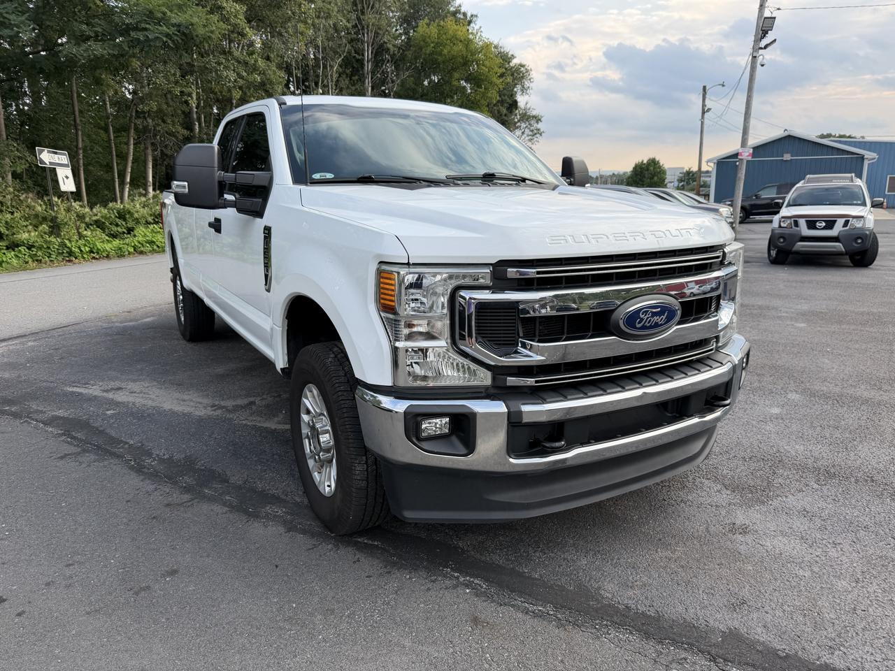 Ford Super Duty F-350 SRW XLT 4WD SuperCab 8' Box 2022