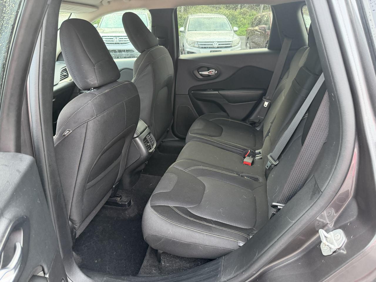 Jeep Cherokee 4WD 4dr Latitude 2015