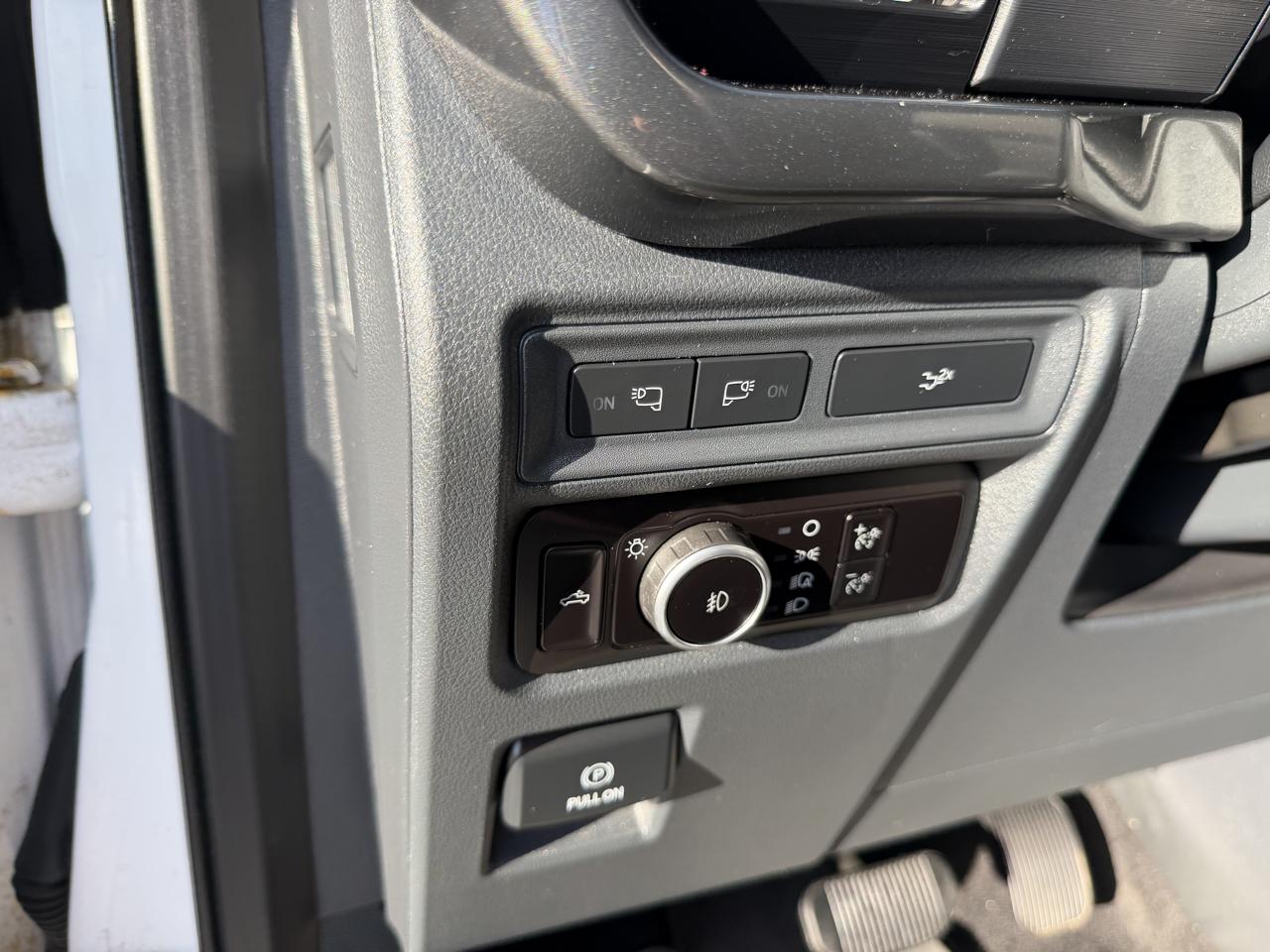 Ford F-150 XLT 4WD SuperCrew 5.5' Box 2023