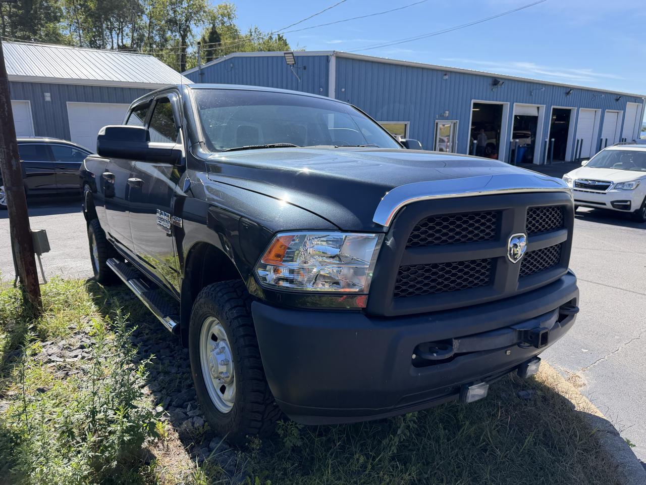 RAM 2500 4WD Crew Cab 149" Tradesman 2014