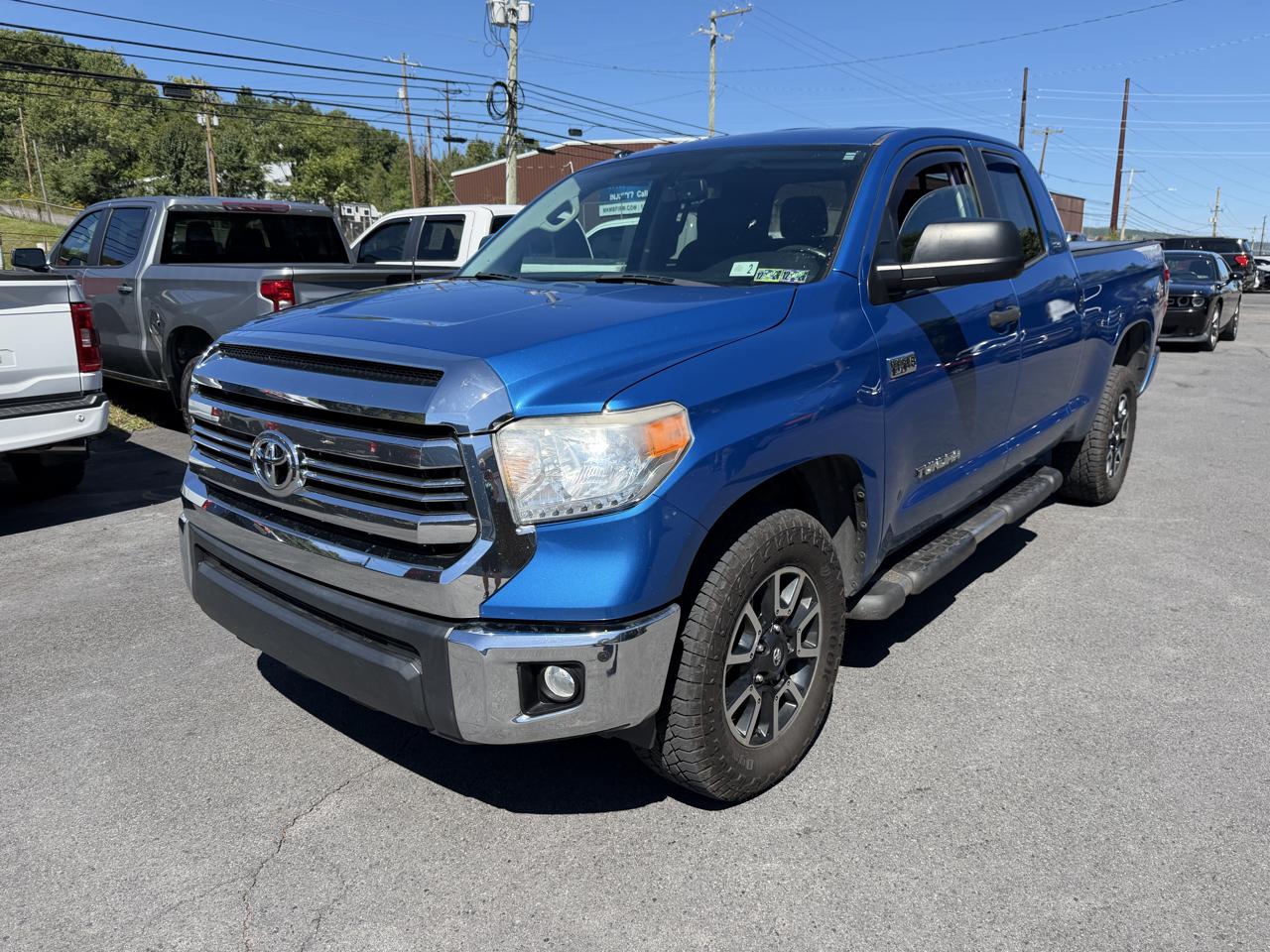 Toyota Tundra 4WD Truck Double Cab 5.7L V8 6-Spd AT TRD Pro (Natl) 2016