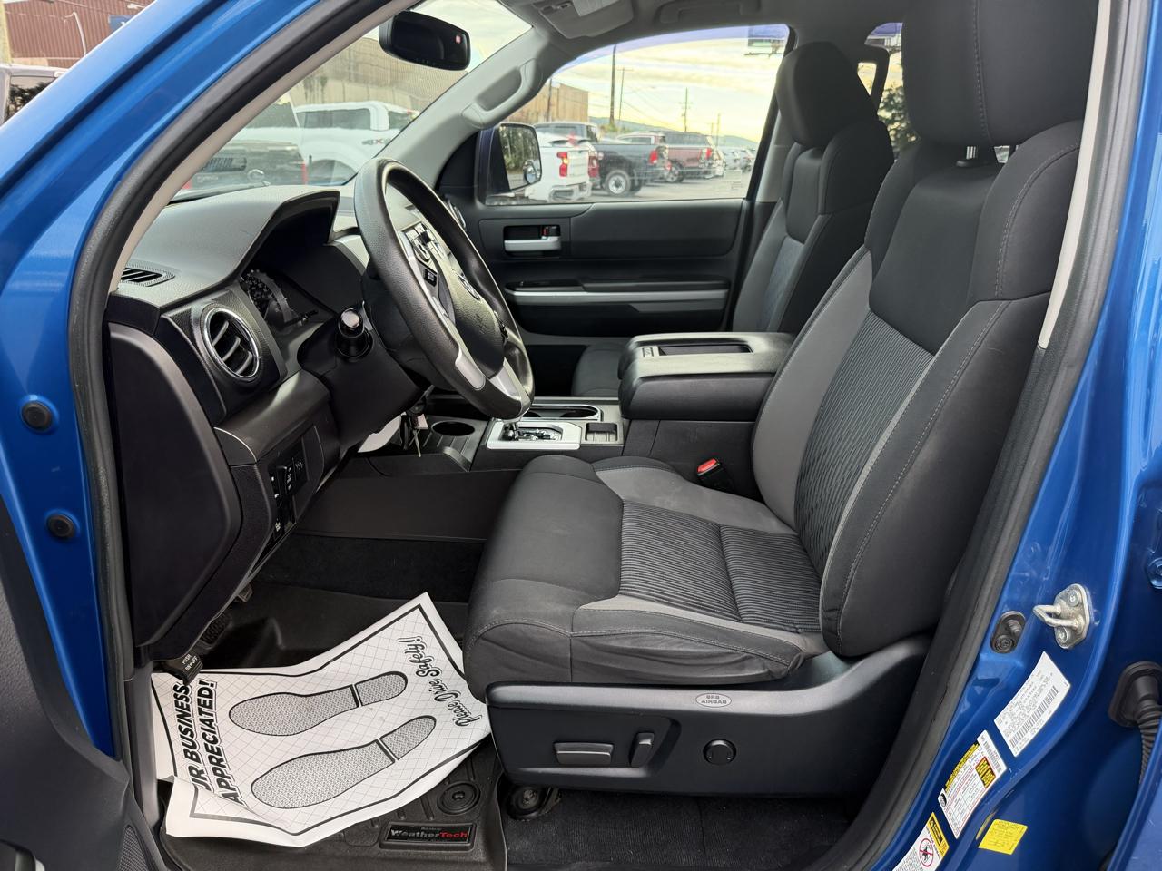 Toyota Tundra 4WD Truck Double Cab 5.7L FFV V8 6-Spd AT SR (Natl) 2016