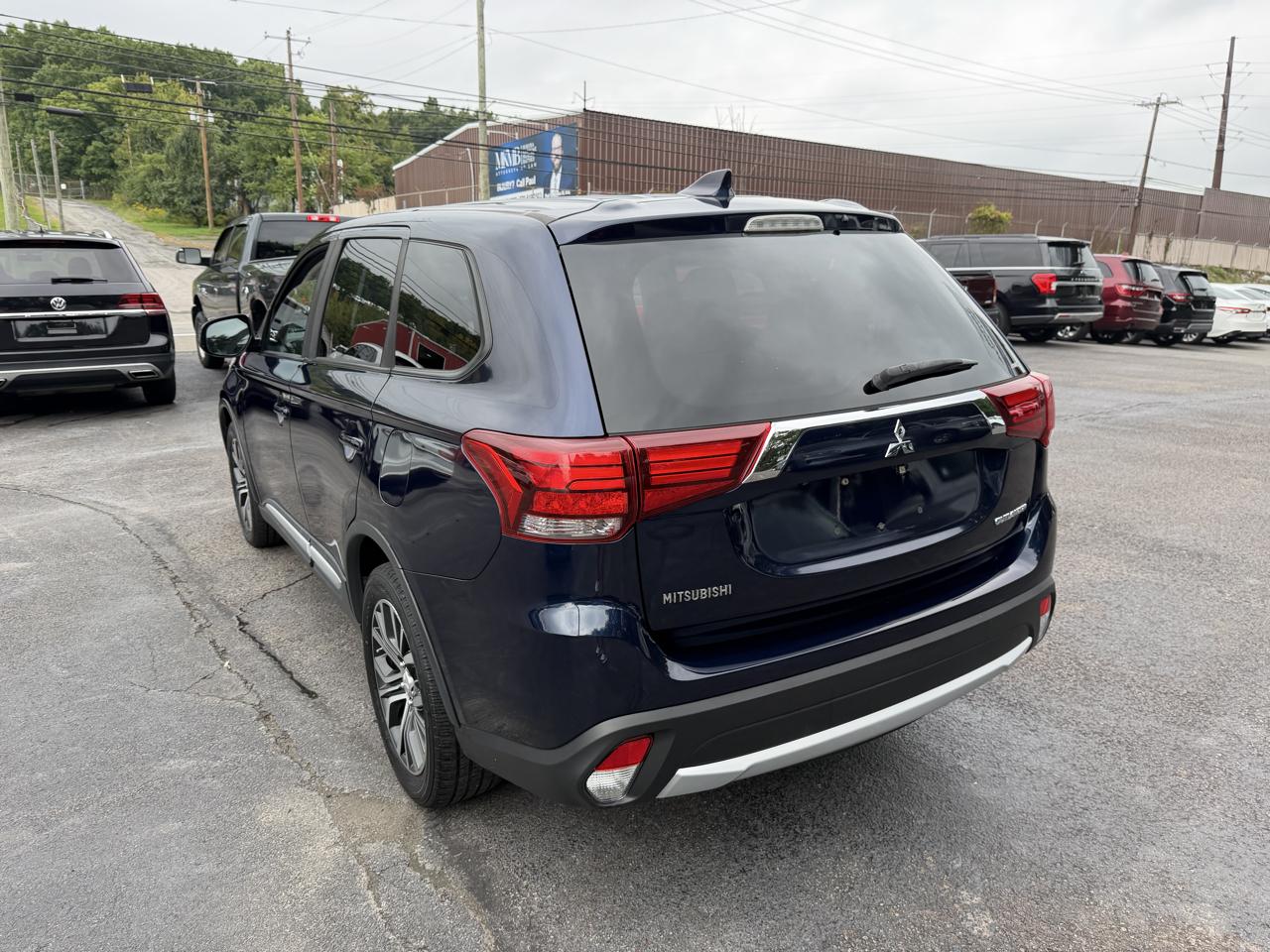 Mitsubishi Outlander ES S-AWC 2017