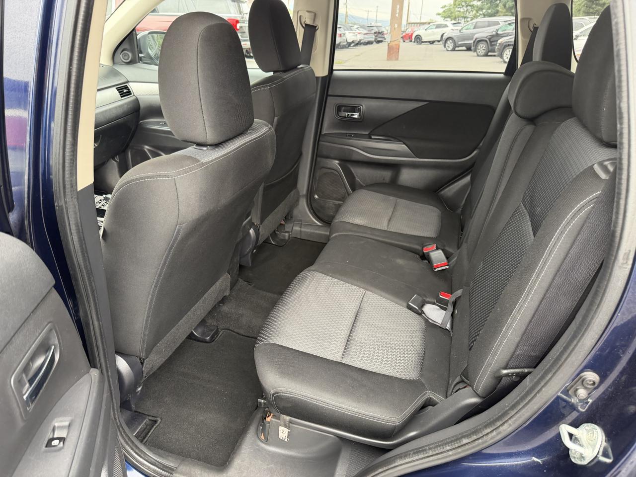 Mitsubishi Outlander ES S-AWC 2017