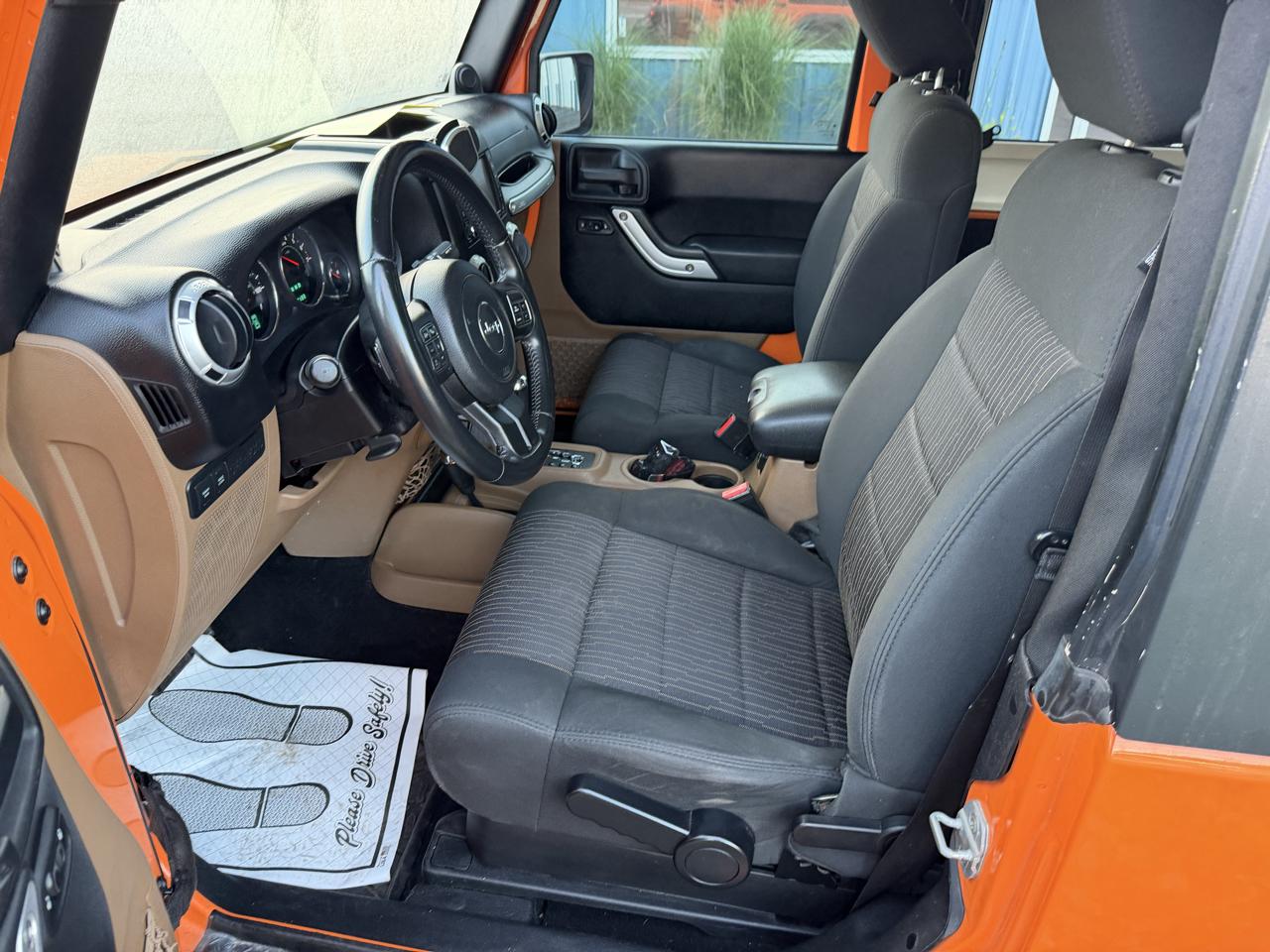 Jeep Wrangler photo 9