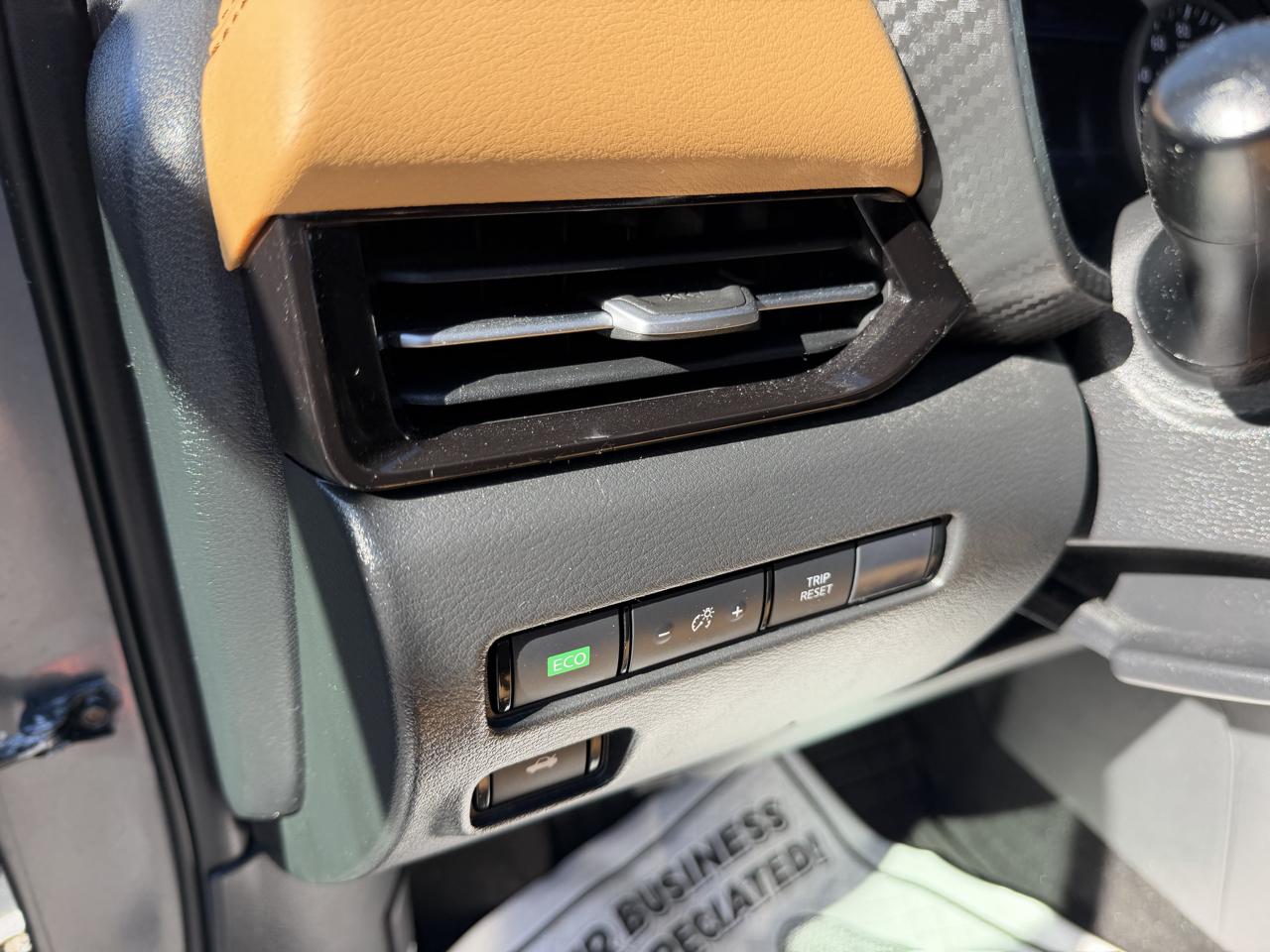 Nissan Sentra photo 8