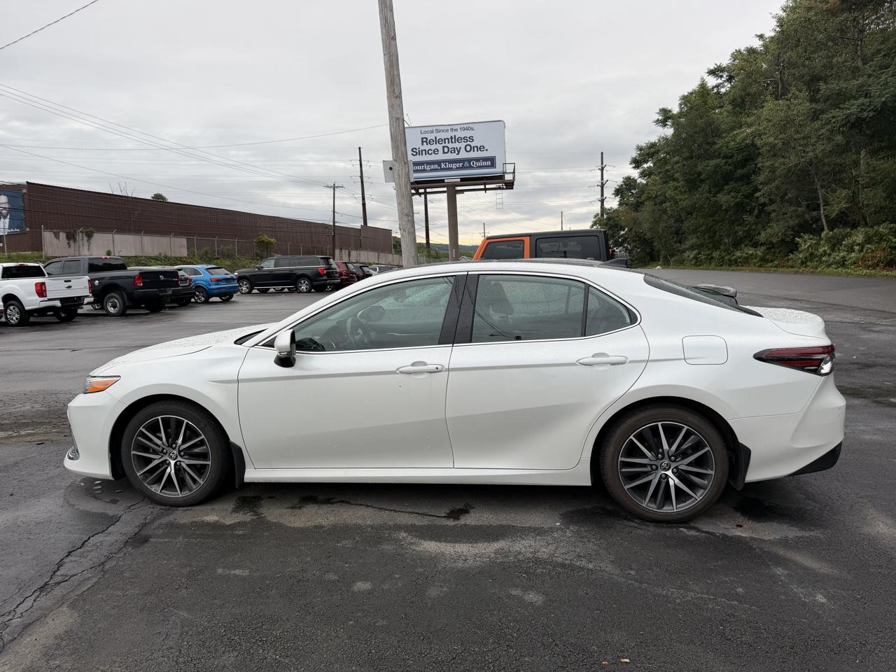 Toyota Camry XLE Auto AWD (Natl) 2024