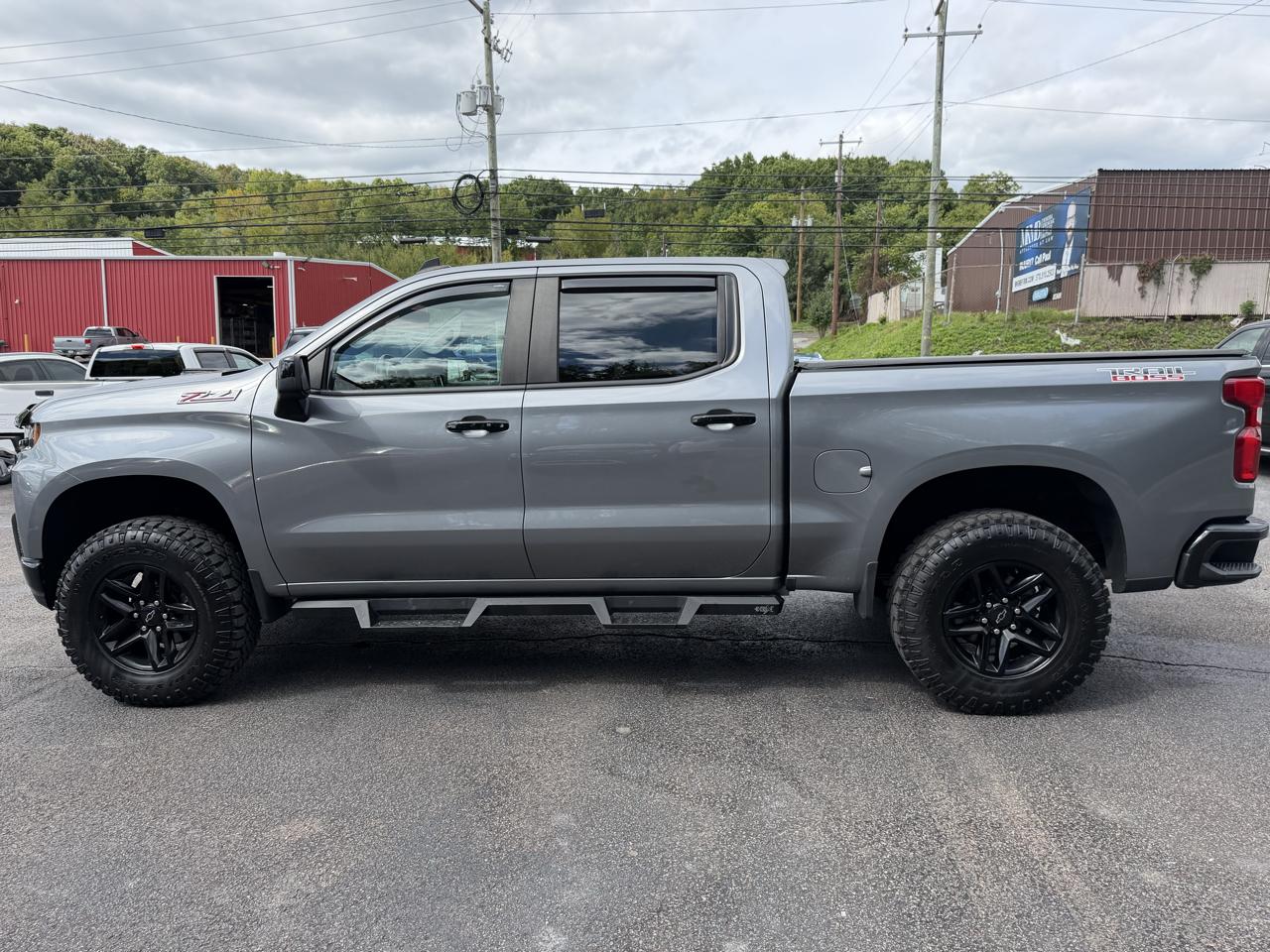 Chevrolet Silverado 1500 LTD 4WD Crew Cab 147" LT Trail Boss 2022