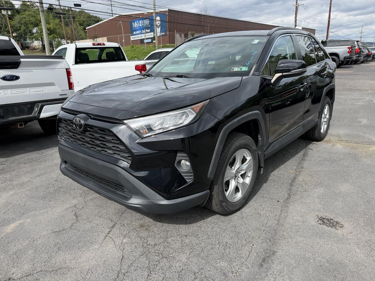 Toyota RAV4 XLE AWD (Natl) 2019