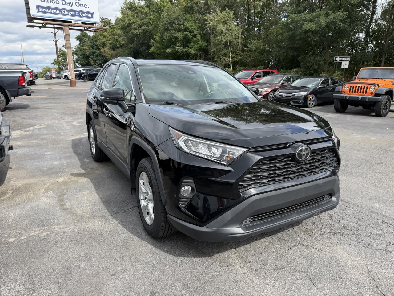 Toyota RAV4 XLE AWD (Natl) 2019
