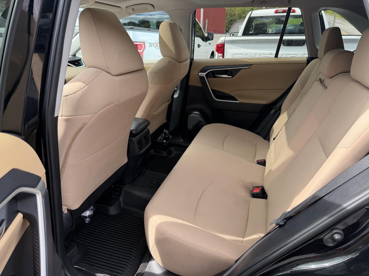Toyota RAV4 XLE AWD (Natl) 2019