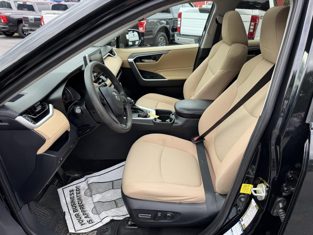 Toyota RAV4 XLE AWD (Natl) 2019