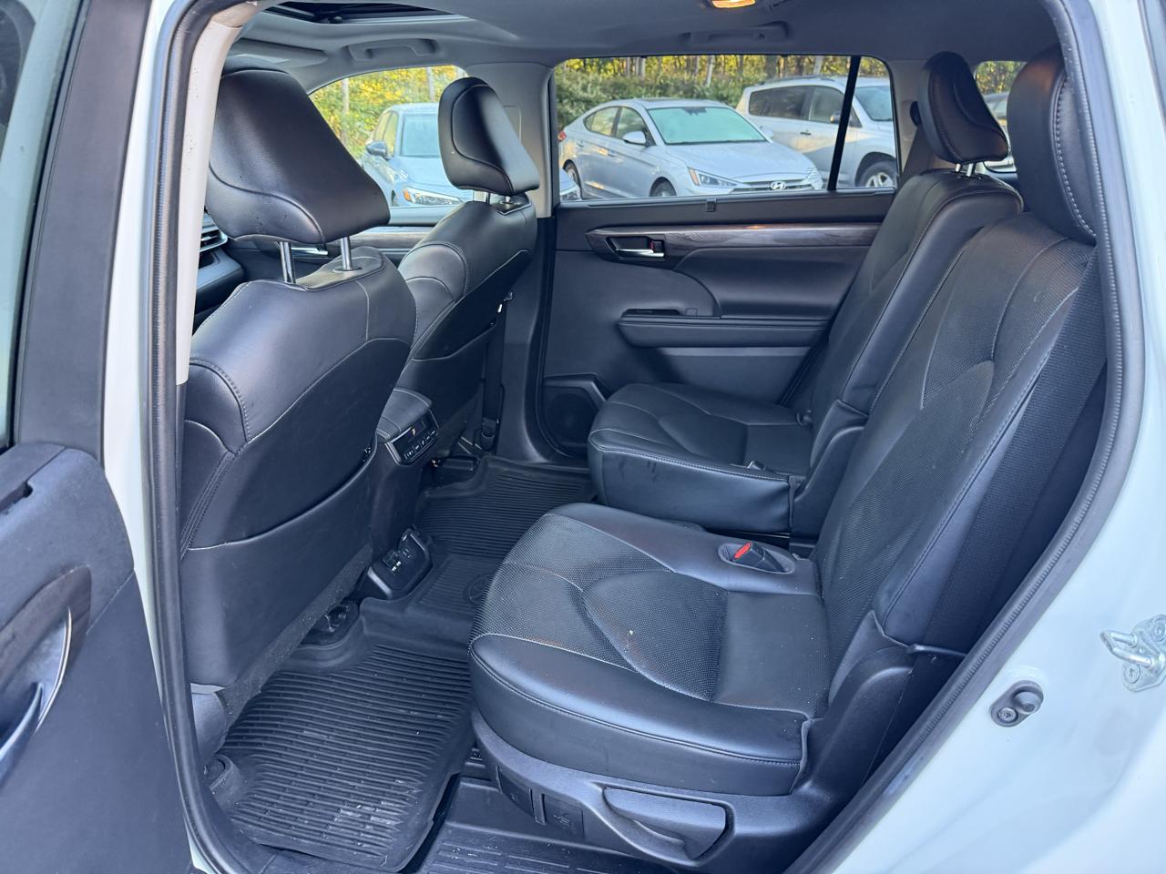 Toyota Highlander Limited AWD (Natl) 2021