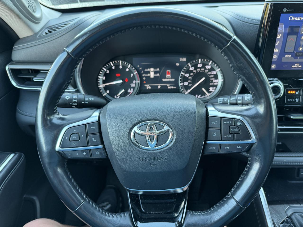 Toyota Highlander Limited AWD (Natl) 2021