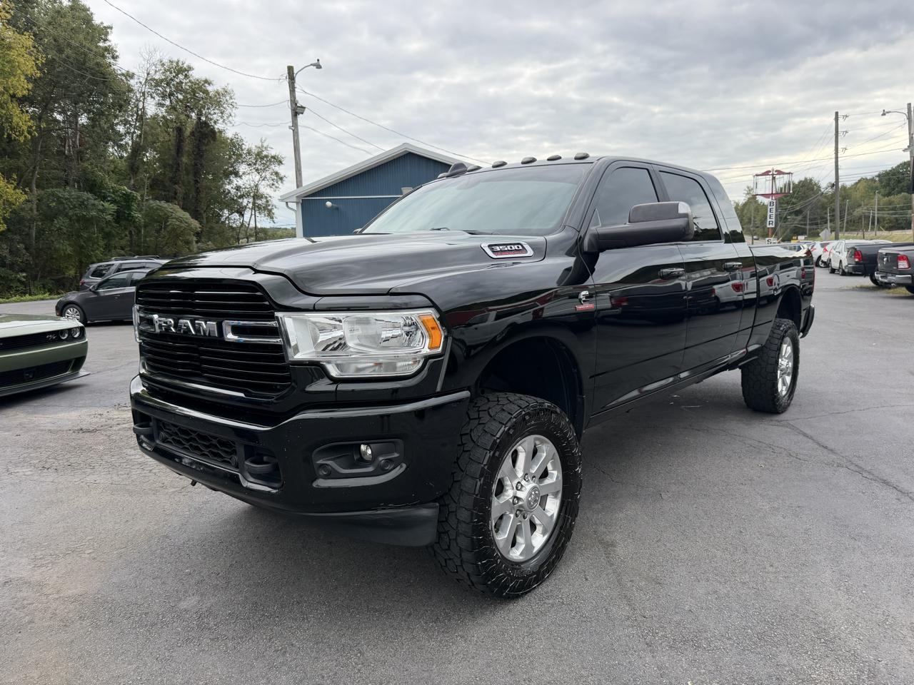 2019 RAM 3500 Big Horn 4x4 Mega Cab 6'4" Box