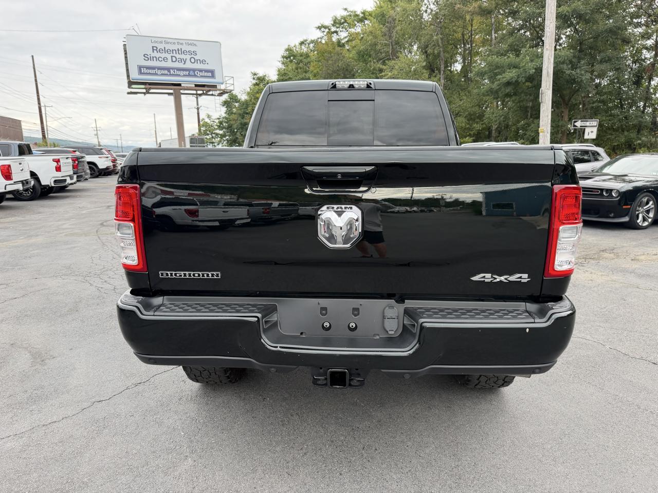 RAM 3500 Big Horn 4x4 Mega Cab 6'4" Box 2019