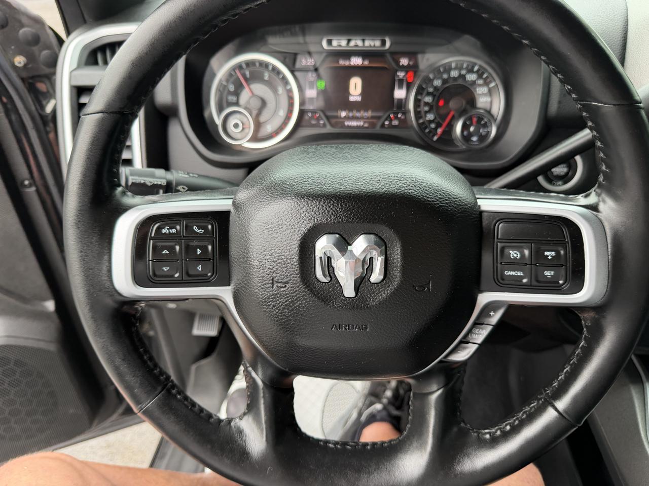 RAM 3500 Big Horn 4x4 Mega Cab 6'4" Box 2019
