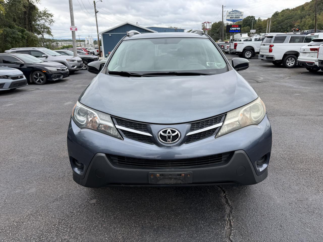 Toyota RAV4 AWD 4dr LE (Natl) 2013