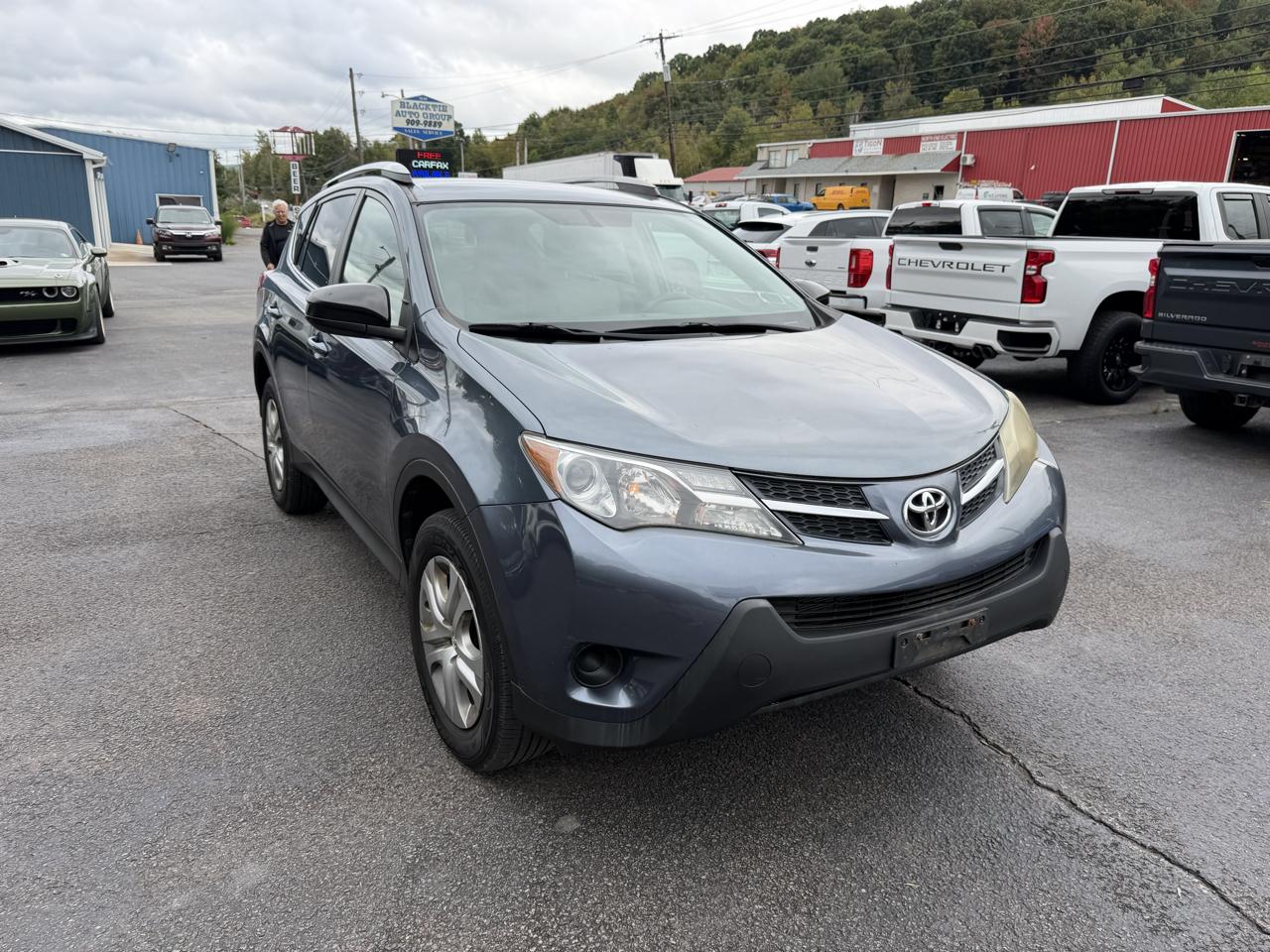 Toyota RAV4 AWD 4dr LE (Natl) 2013