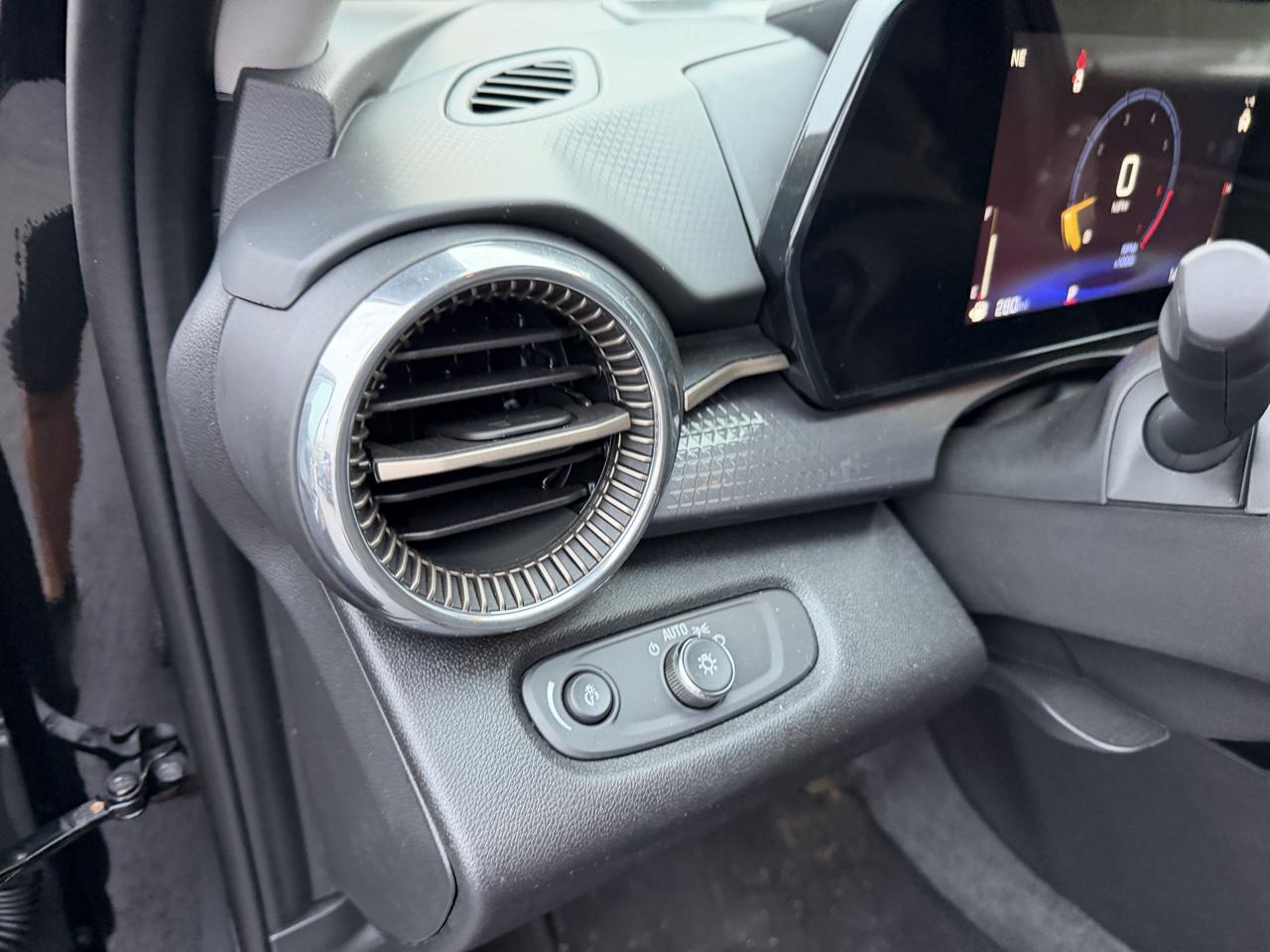 Chevrolet Trax FWD 4dr ACTIV 2026