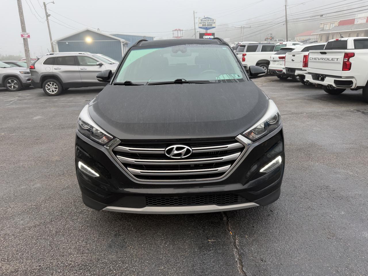 Hyundai Tucson photo 2