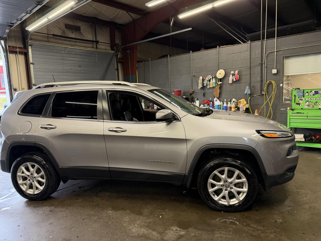 Jeep Cherokee Latitude Plus 4x4 2018
