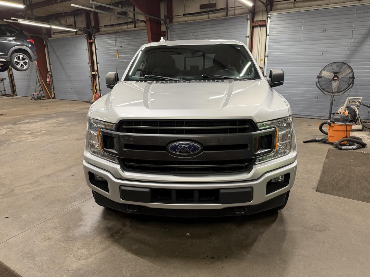 Ford F-150 4WD SuperCab 145" XLT 2018