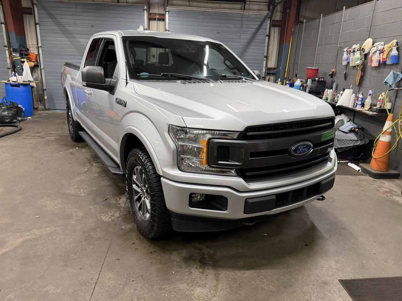 Ford F-150 4WD SuperCab 145" XLT 2018