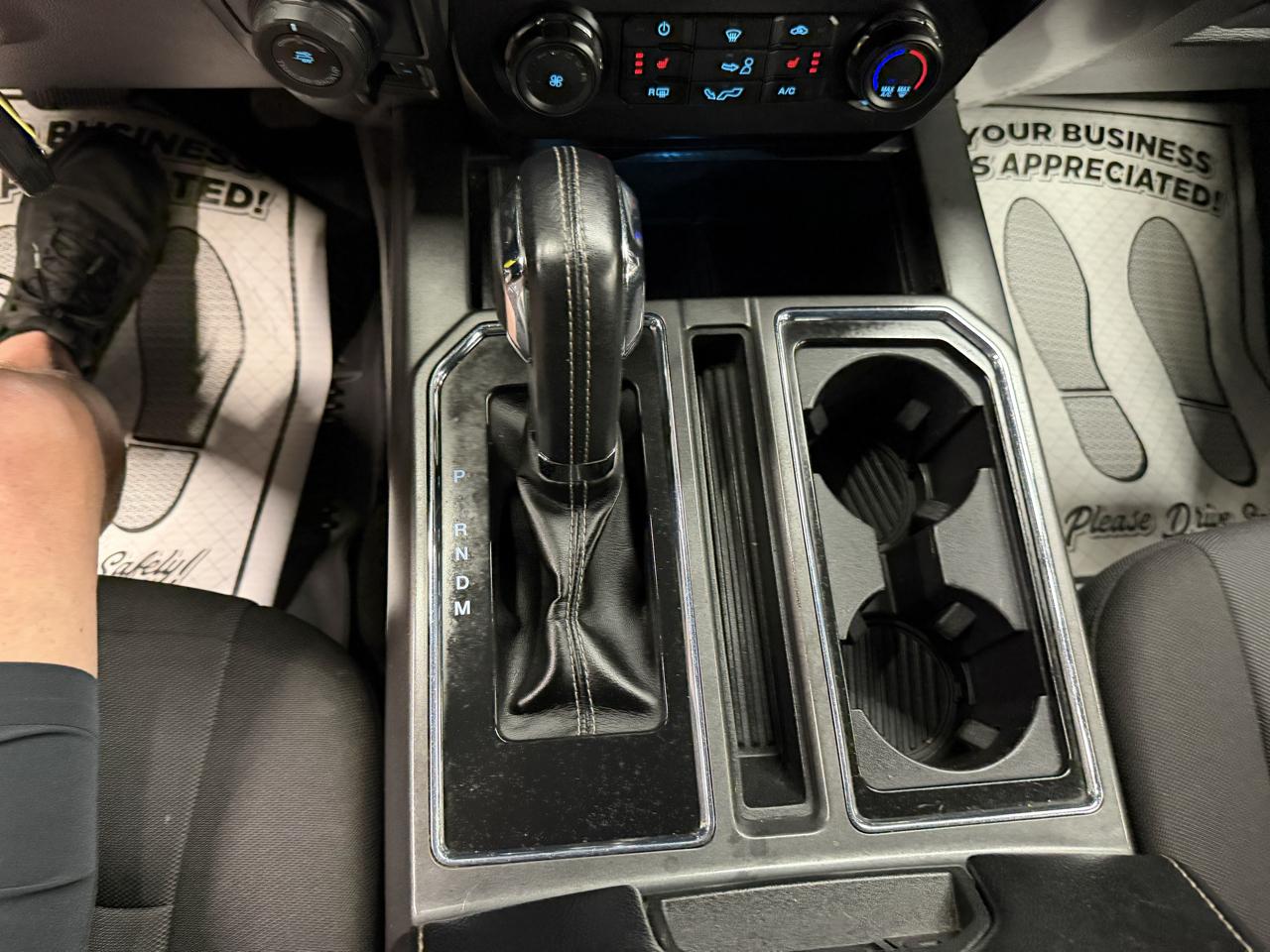 Ford F-150 4WD SuperCab 145" XLT 2018