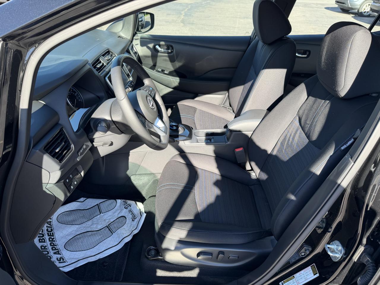 Nissan Leaf SV PLUS Hatchback 2024