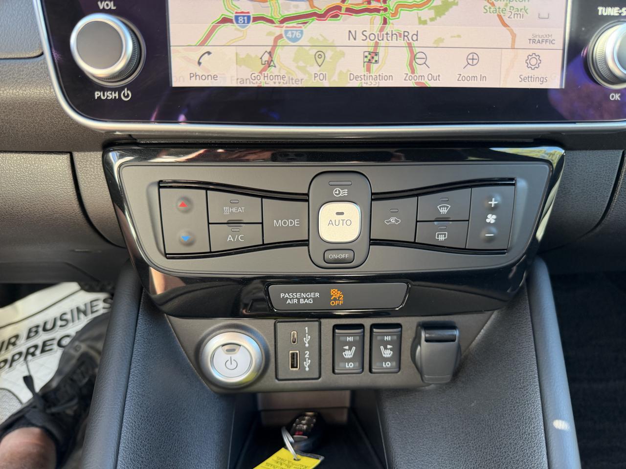 Nissan Leaf SV PLUS Hatchback 2024