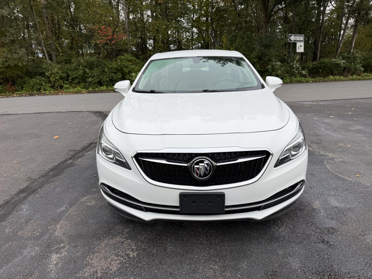 Buick LaCrosse 4dr Sdn Preferred FWD 2017
