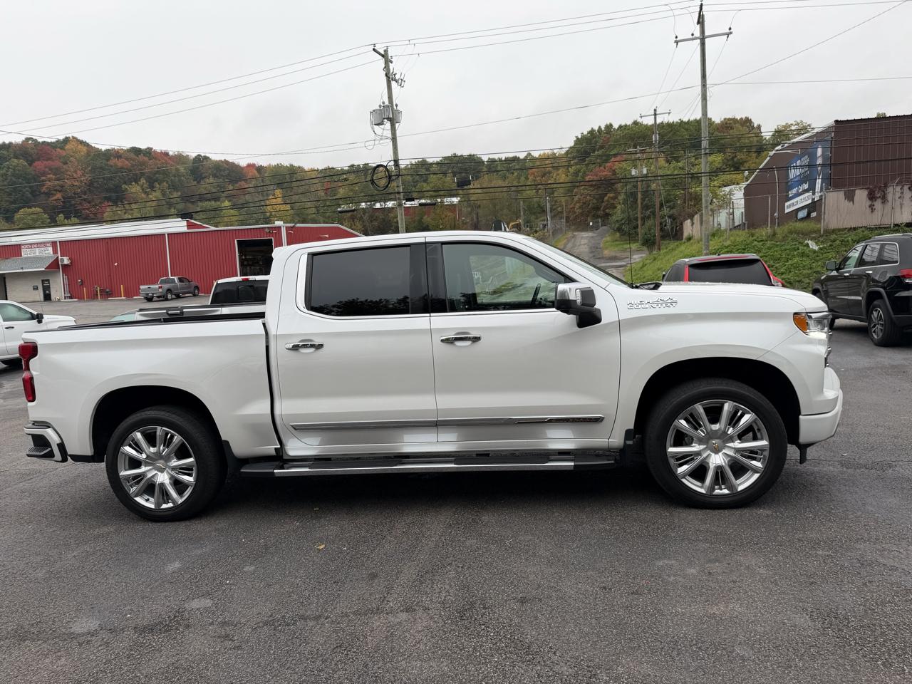 Chevrolet Silverado 1500 4WD Crew Cab 147" High Country 2022