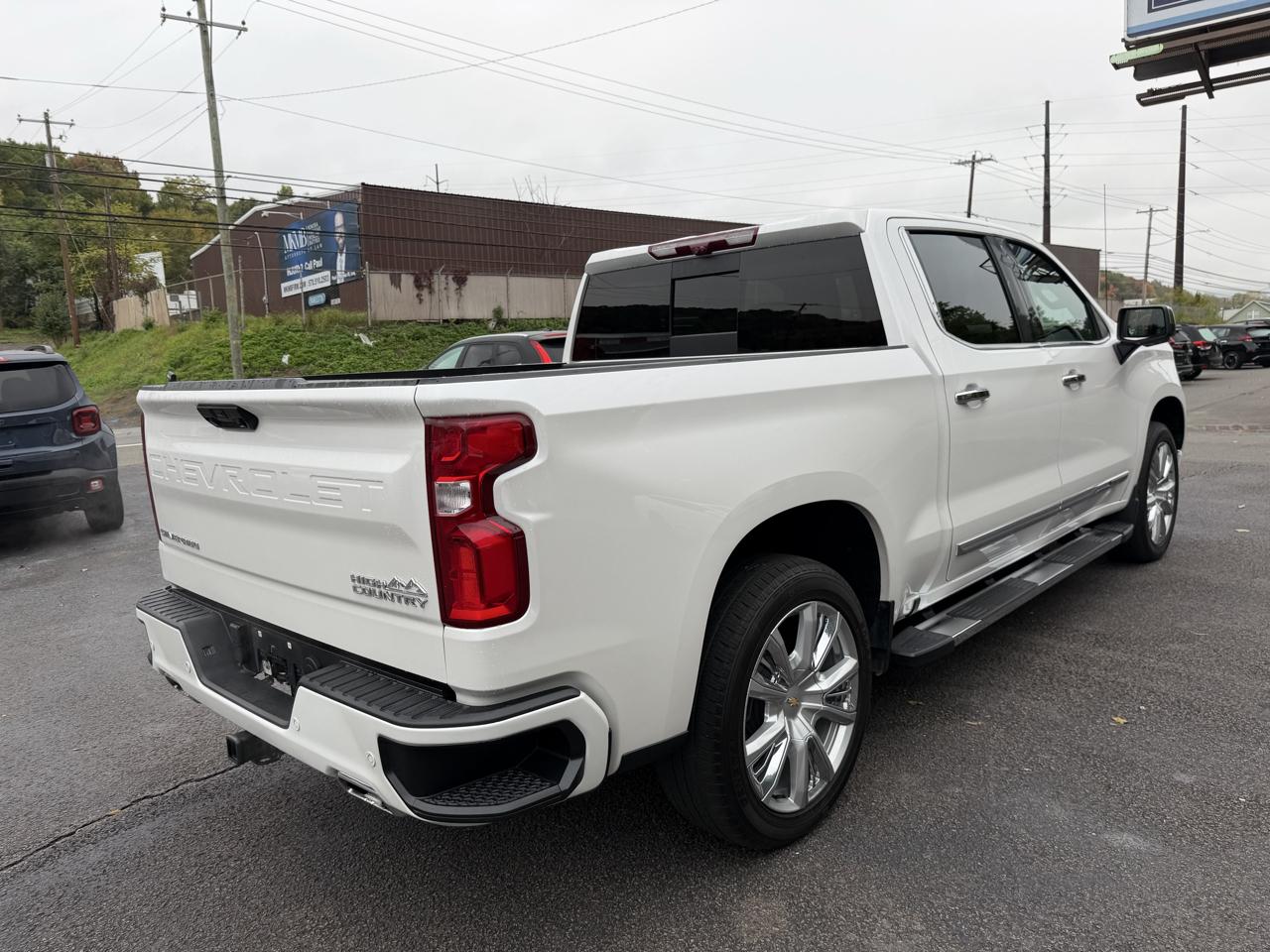 Chevrolet Silverado 1500 4WD Crew Cab 147" High Country 2022