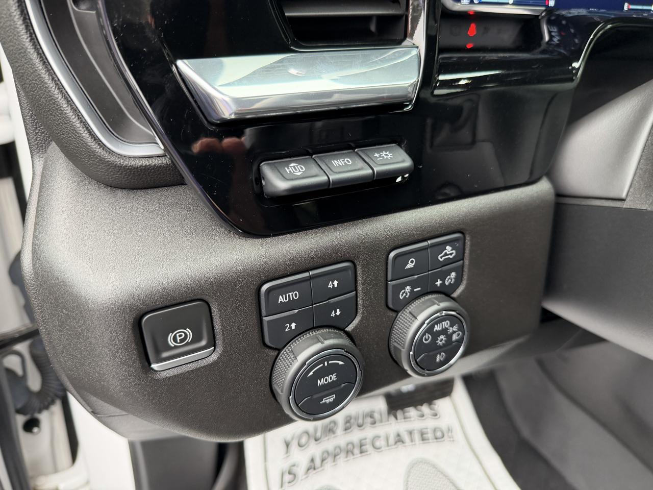 Chevrolet Silverado 1500 4WD Crew Cab 147" High Country 2022