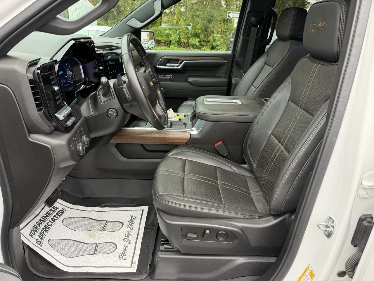 Chevrolet Silverado 1500 4WD Crew Cab 147" High Country 2022