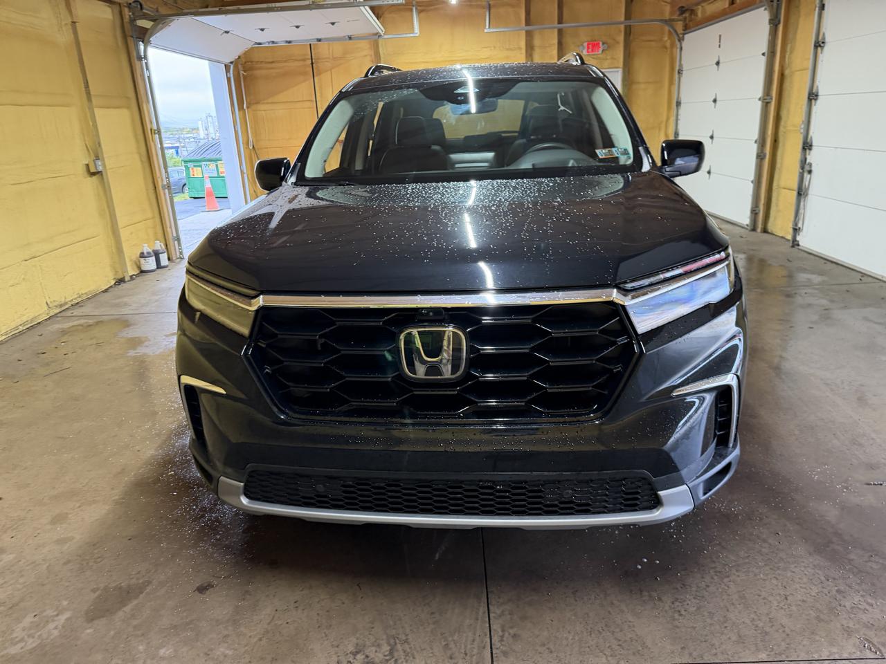 Honda Pilot Elite AWD 2025