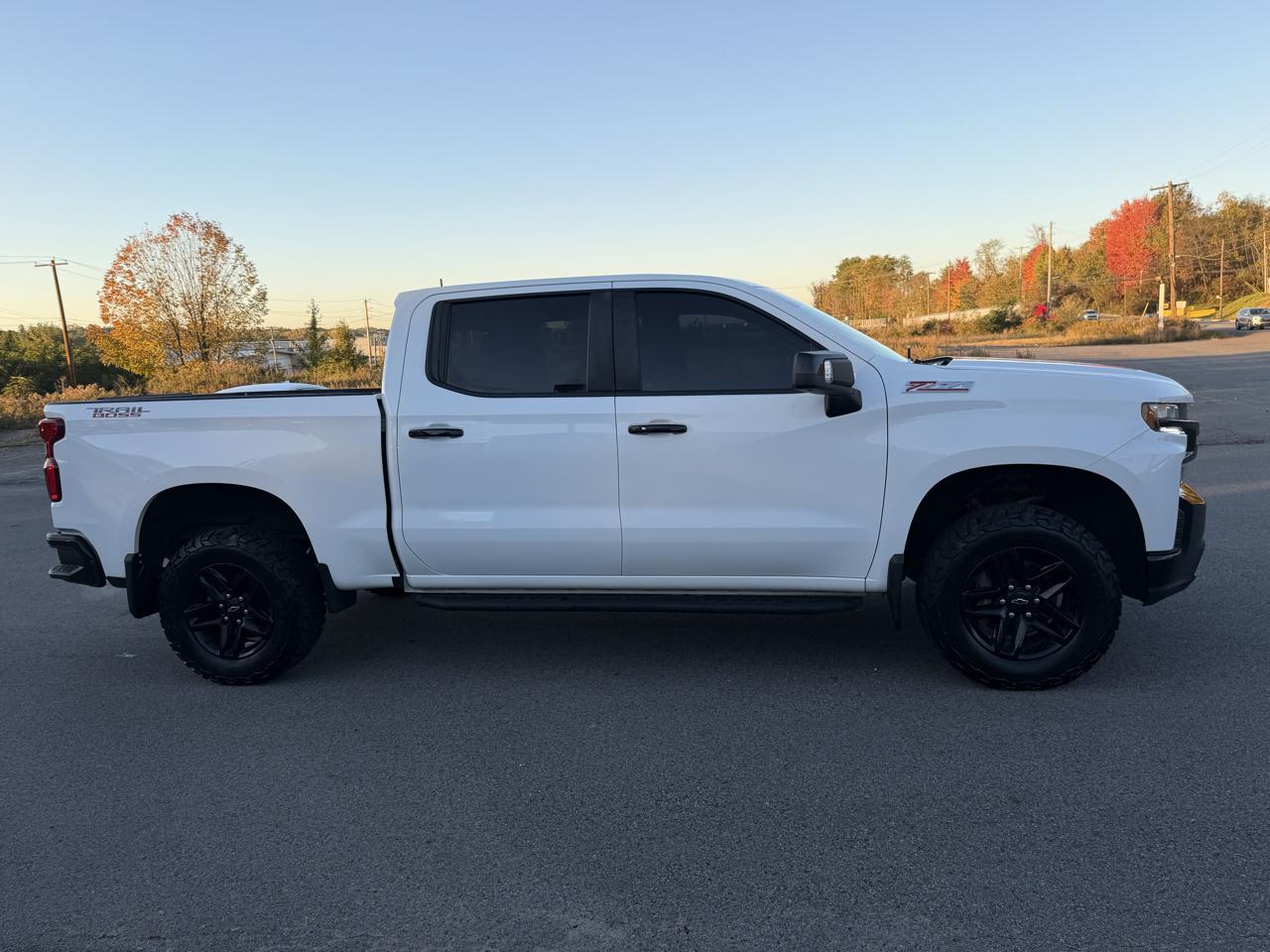 Chevrolet Silverado photo 4