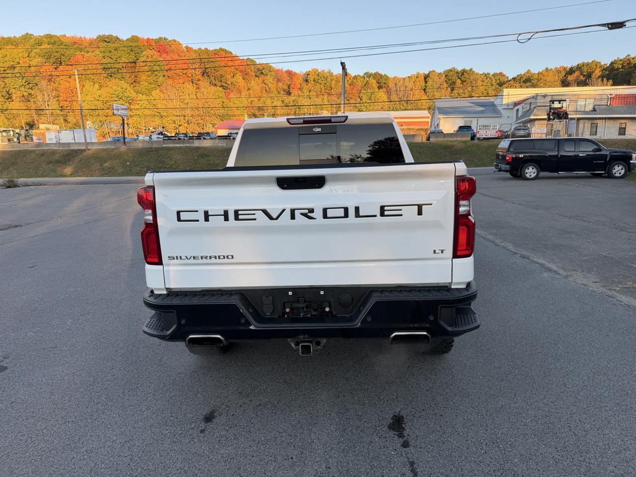 Chevrolet Silverado photo 6