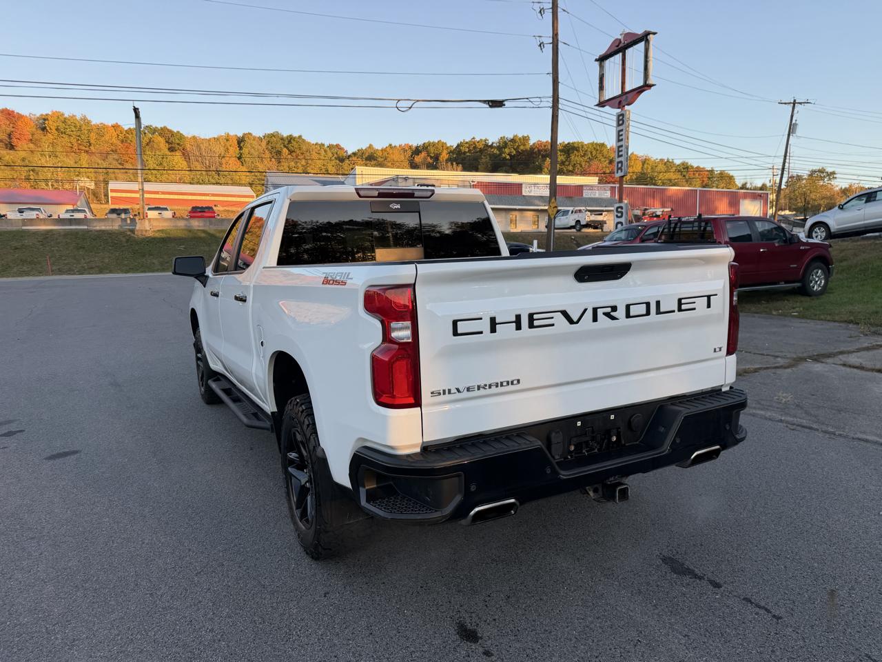 Chevrolet Silverado photo 7