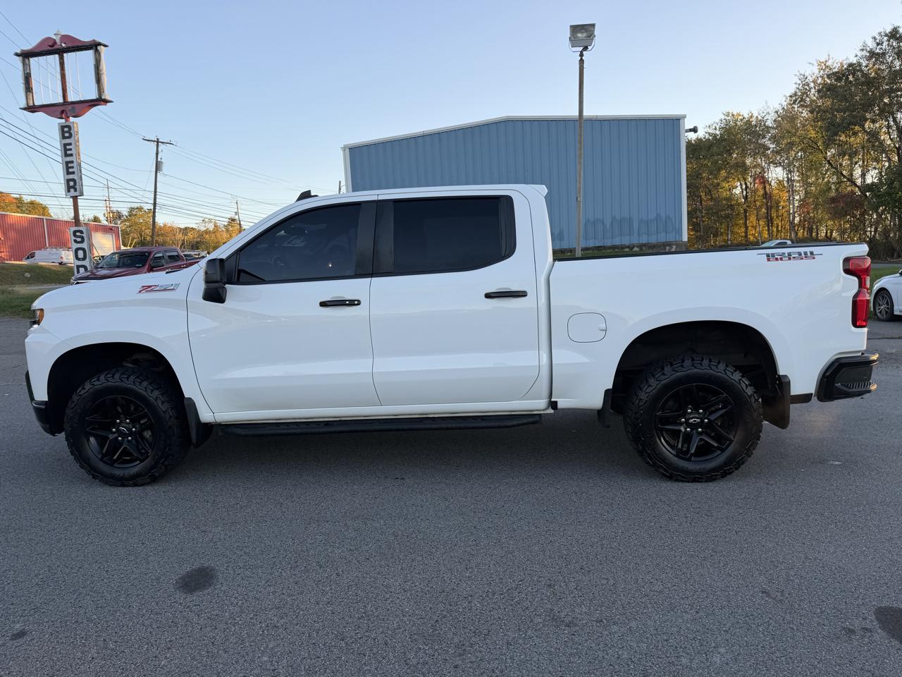 Chevrolet Silverado photo 8