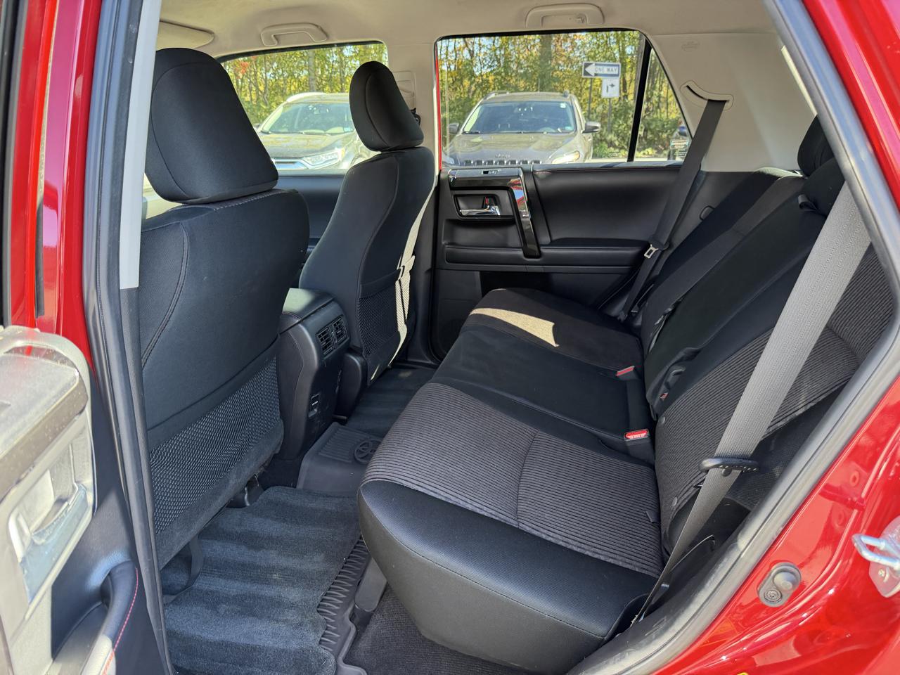 Toyota 4Runner TRD Off Road Premium 4WD (Natl) 2018