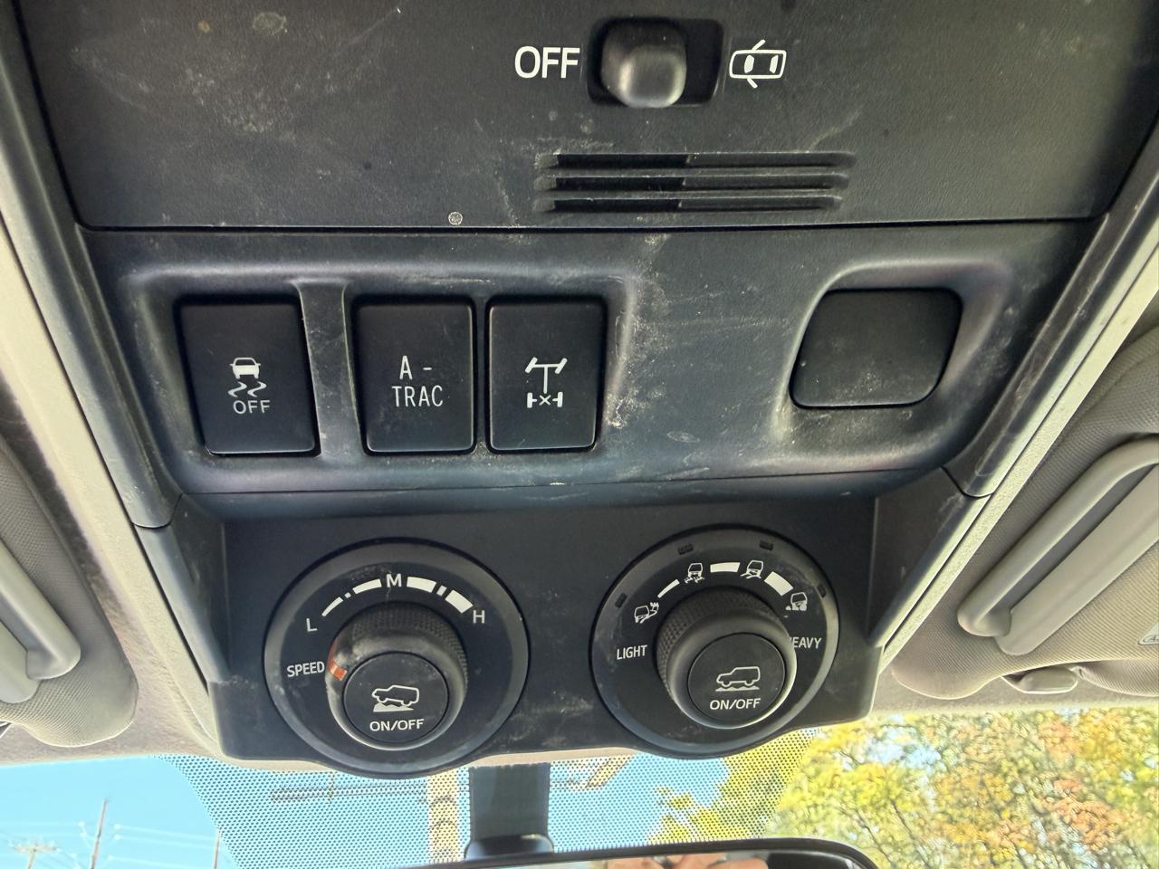 Toyota 4Runner TRD Off Road Premium 4WD (Natl) 2018