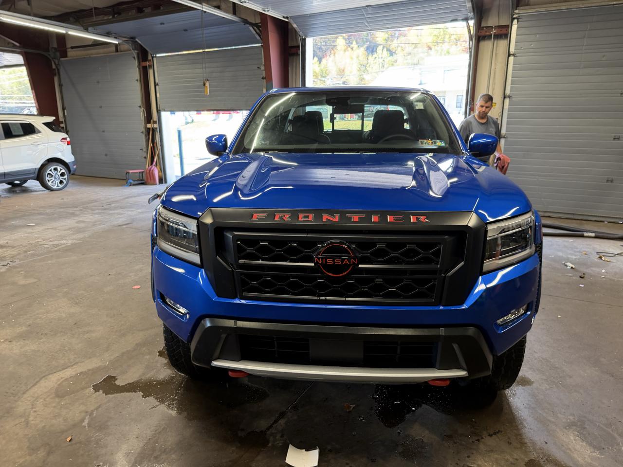 Nissan Frontier Crew Cab 4x4 PRO-4X 2024