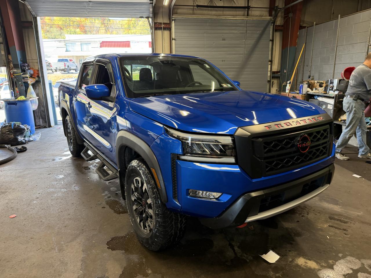 Nissan Frontier Crew Cab 4x4 PRO-4X 2024