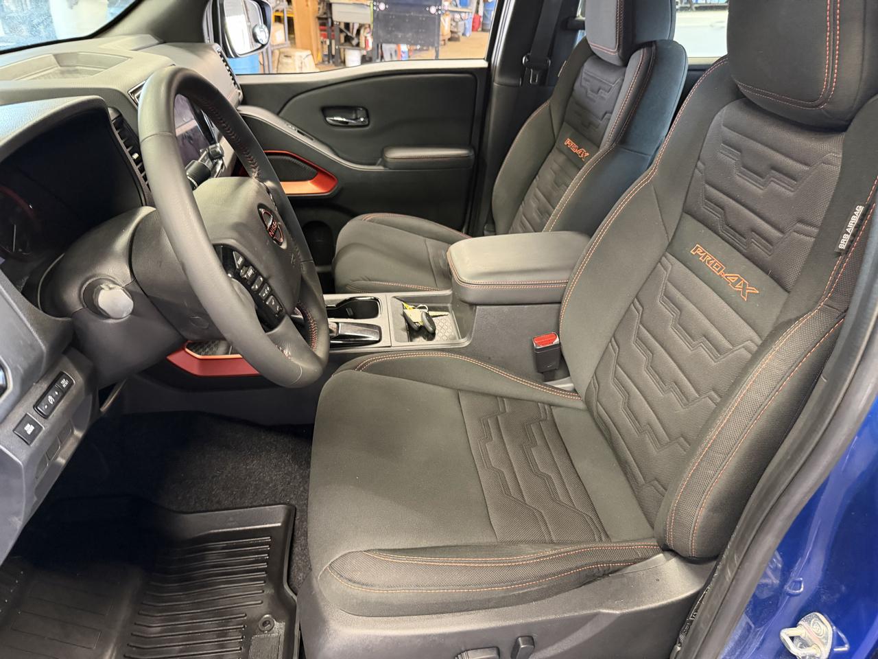 Nissan Frontier Crew Cab 4x4 PRO-4X 2024