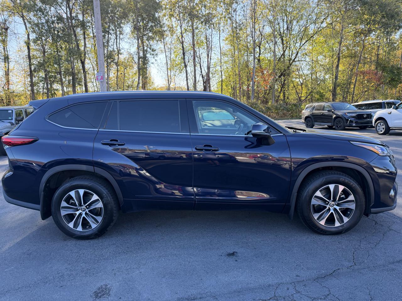 Toyota Highlander XLE AWD (Natl) 2020