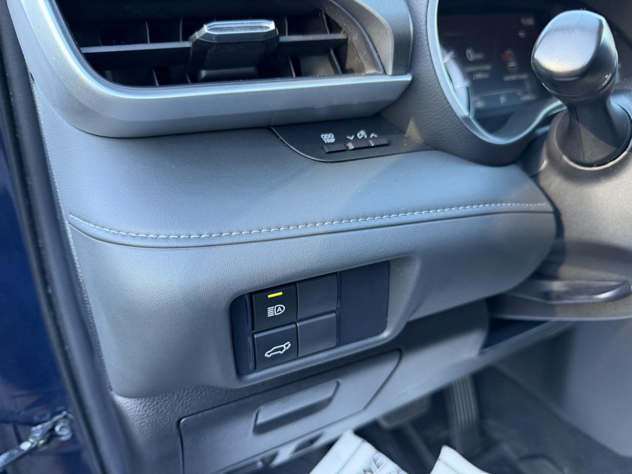 Toyota Highlander XLE AWD (Natl) 2020