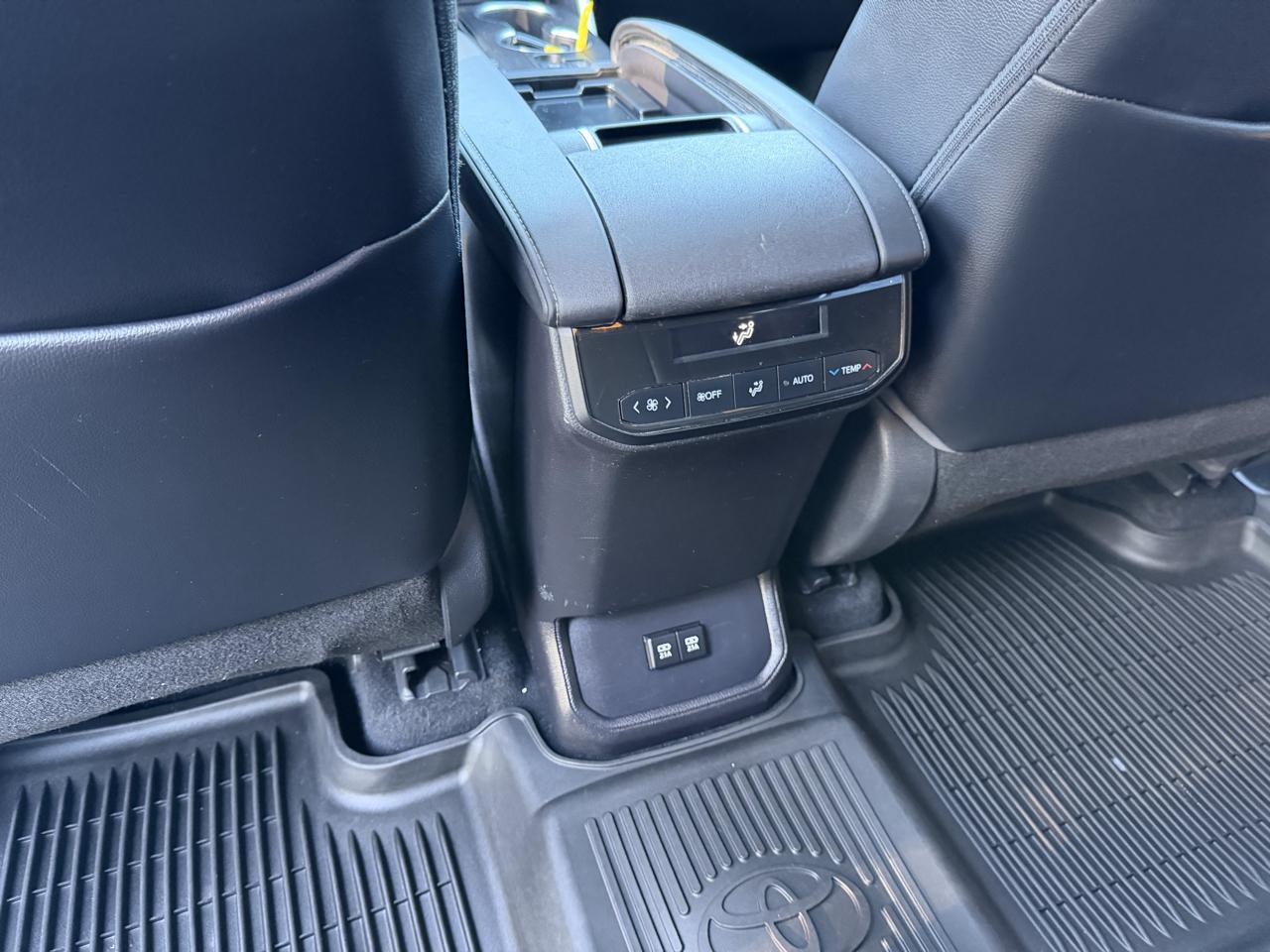 Toyota Highlander XLE AWD (Natl) 2020