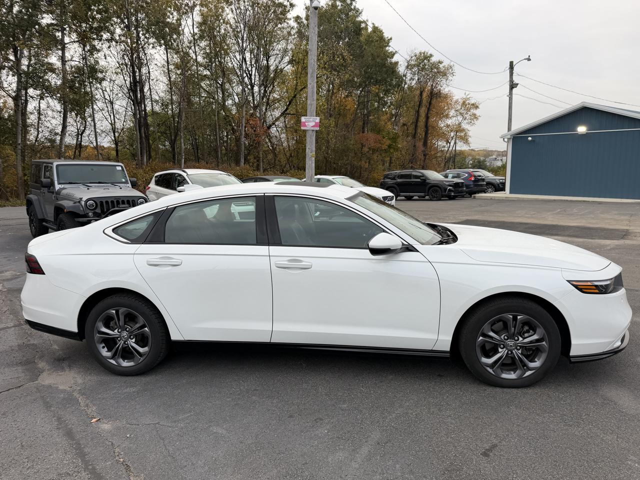 Honda Accord Hybrid EX-L Sedan 2024